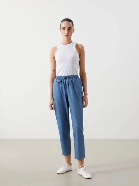 LCW Grace Mavi Beli Lastikli Straight Fit Kadın Jean Pantolon ürün görseli 1