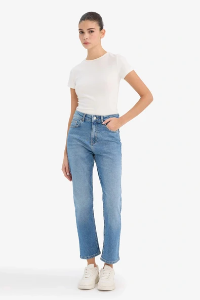 Defacto F3094AXNM28 Mavi Mary Vintage Straight Fit Yüksek Bel Bilek Boy Jean Yıkamalı Pantolon ürün görseli 1