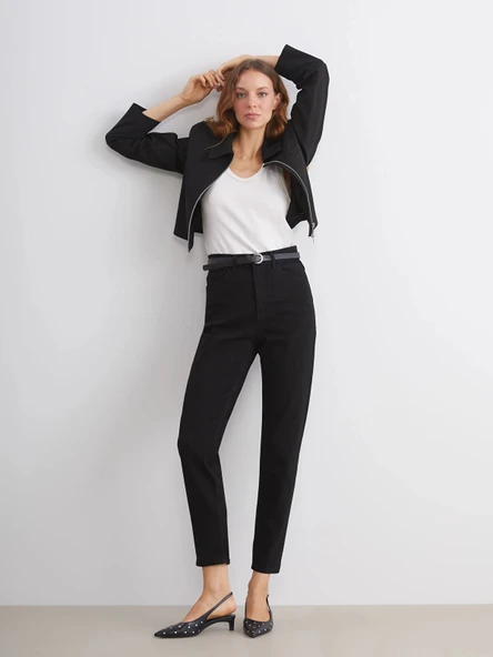 LCW Jeans Siyah Beli Kemerli Mom Fit Kadın Jean Pantolon ürün görseli 1