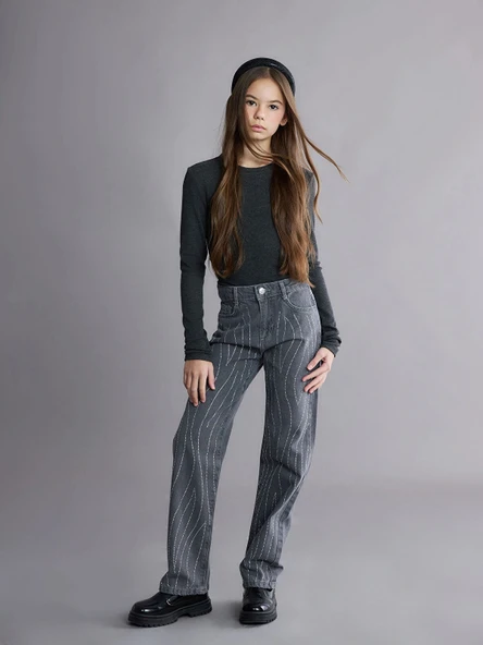 LCW Kids Gri Straight Fit Taşlı Kız Çocuk Jean Pantolon ürün görseli 1