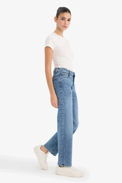 Defacto F9726AXNM28 Mavi Comfort Straight Normal Bel Bilek Boy Jean Yıkamalı Pantolon ürün görseli 1