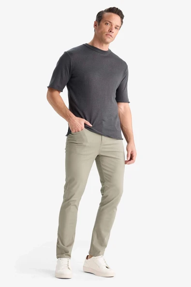 Defacto B2089AXKH465 Haki Slim Fit Dar Kesim Dar Paça Cepli Pantolon ürün görseli 1