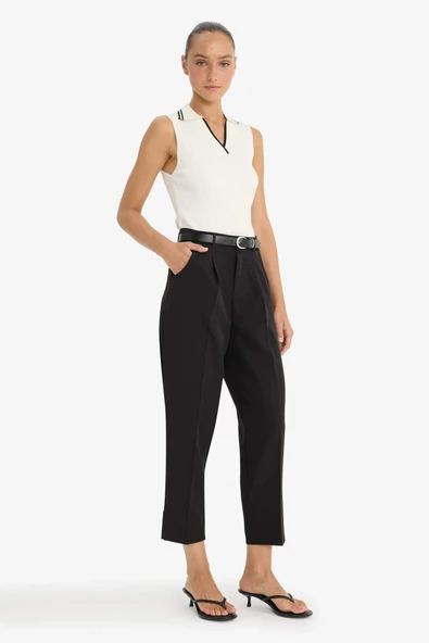 Defacto F7446AXBK81 Siyah Carrot Fit Cep Detaylı Yüksek Bel Düz Paça Gabardin Pantolon ürün görseli 1