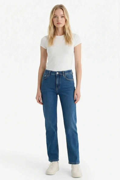 Defacto F9726AXNM34 Mavi Comfort Straight Normal Bel Bilek Boy Jean Yıkamalı Pantolon ürün görseli 1