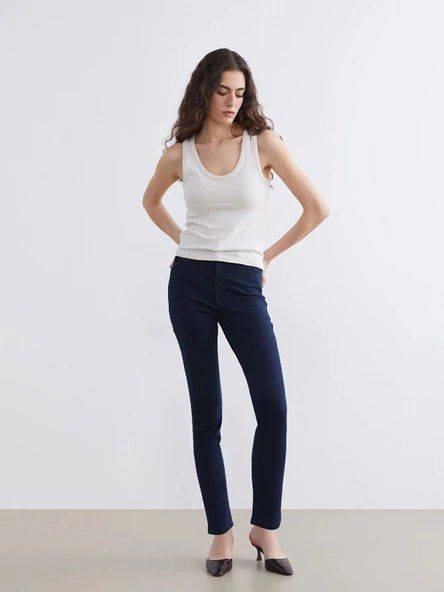 LCWAIKIKI Classic Siyah Slim Fit Kadın Jean Pantolon ürün görseli 1