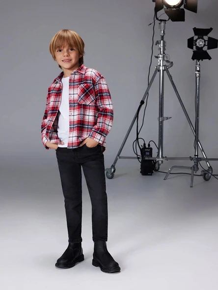 LCW Kids Siyah Regular Fit Erkek Çocuk Jean Pantolon ürün görseli 1