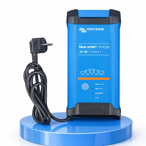 Victron Blue Smart IP22 Charger 220V 12V 30A (3) Akü Şarj Cihazı (BPC123048002) ürün görseli 1