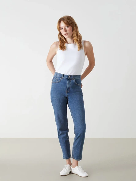 LCW Jeans İndigo Mom Fit Kadın Jean Pantolon ürün görseli 1