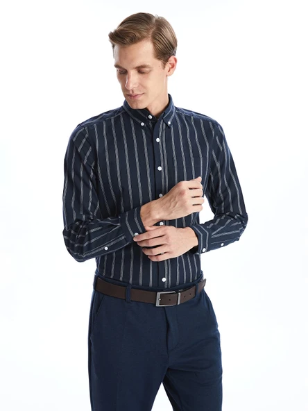 LCWAIKIKI Classic LACİVERT Regular Fit Uzun Kollu Çizgili Erkek Gömlek ürün görseli 1