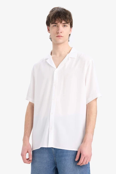 Defacto E2533 Beyaz Regular Fit Apaş Yaka Yazlık Kısa Kollu Beyaz Gömlek ürün görseli 1