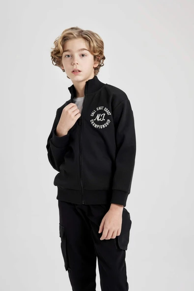 Defacto B6634 Siyah Erkek Çocuk Dik Yaka Baskılı Fermuarlı Sweatshirt ürün görseli 1
