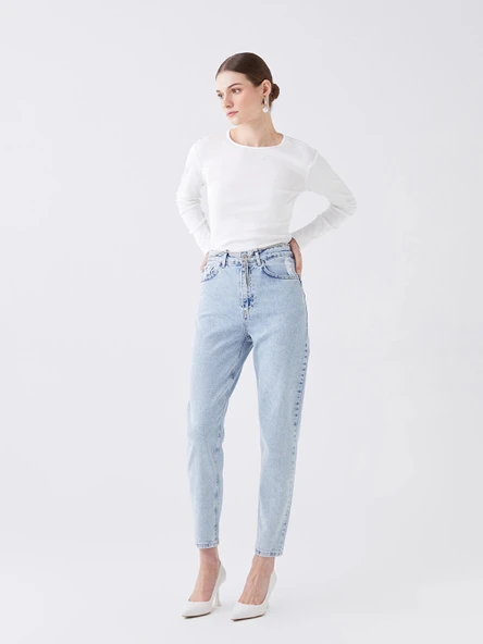 LCWAIKIKI Classic Ekru Bisiklet Yaka Kadın Body ürün görseli 1