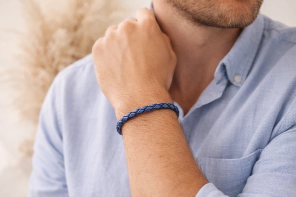 Ice Blue Örgü Deri Erkek Bileklik – Çelik Kilitli ürün görseli 1