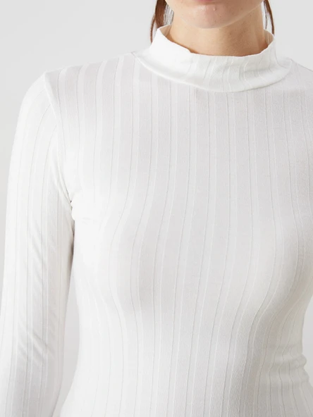 LCWAIKIKI Basic Ekru Dik Yaka Kadın Body - Resim 4