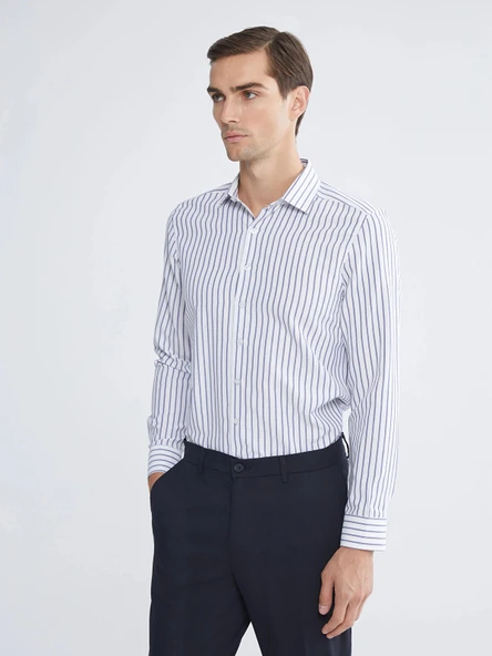 LCWAIKIKI Classic Lacivert Slim Fit Uzun Kollu Çizgili Erkek Gömlek ürün görseli 1