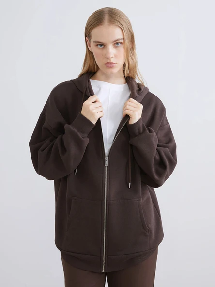XSIDE Kahverengi Kapüşonlu Oversize Kadın Kalın Fermuarlı Sweatshirt ürün görseli 1