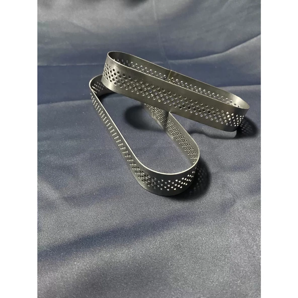Delikli Tart Kalıbı Elips 15Cm x 5 H:2,5 Cm ürün görseli 1