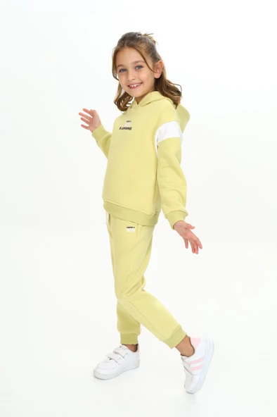 Toontoy Kız Çocuk 2'li Takım Baskılı Kolej Yaka Fermuarlı Cepli Sweatshirt & Beli Paçası Ribanalı Jogger Eşofman Altı - 3 İplik Şardonlu ürün görseli 1