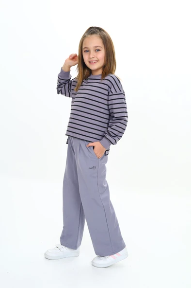 Toontoy Kız Çocuk 2'li Takım Çizgili Bisiklet Yaka Yırtmaçlı Sweatshirt & Beli Lastikli Bol Paça Eşofman Altı - 2 İplik ürün görseli 1