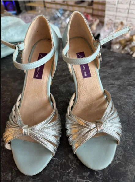 Buz Işığı TANGO, DANS VE SALON AYAKKABISI 8,5 CM 13 PONT KADEH KAPALI TOPUK AÇIK BURUN ürün görseli 1