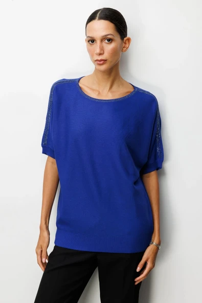On Fashion Kadın Yakası Ve Kolları Taşlı Saks Mavisi Yarım Kol Kazak 65421 ürün görseli 1