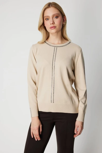 On Fashion Kadın Yarım Kol Yakası ve Önü Taşlı Bej Kazak 65397 ürün görseli 1