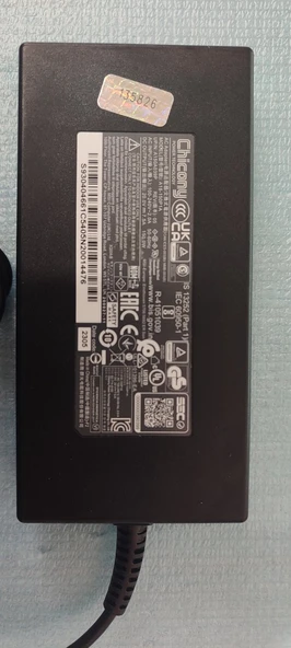 Asus ExpertCenter E5 AiO 22 E5202 PC Adaptörü ürün görseli 1