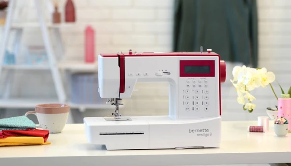 Bernette Sew&go 8 Ev Tipi Elektronik Otomatik Dikiş Makinesi ürün görseli 1