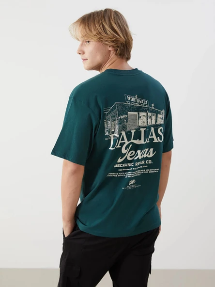 XSIDE Yeşil Bisiklet Yaka Dallas Baskılı Penye Erkek Tişört ürün görseli 1