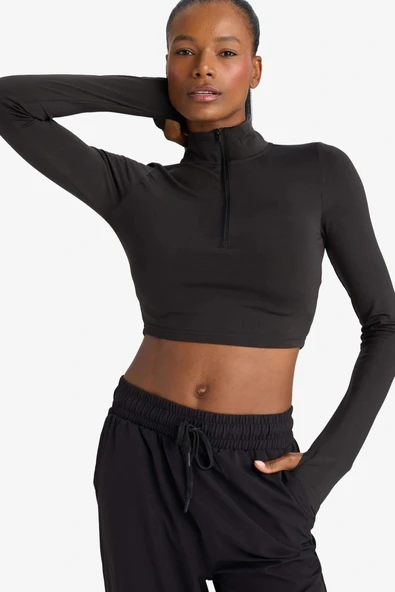 Defacto W0343AZBK81 Siyah DeFactoFit Slim Fit Dar Kesim Fermuarlı Dik Yaka İçi Yumuşak Tüylü Esnek Kumaş Uzun Kollu Tişö ürün görseli 1