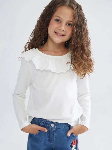 LCW Kids Ekru Yaka Detaylı Penye Kız Çocuk Tişört ürün görseli 1