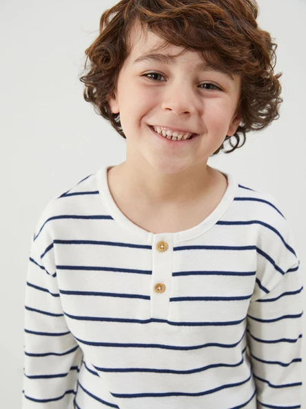 LCW Kids Bej Dokulu Kumaş Çizgili Erkek Çocuk Tişört ürün görseli 1