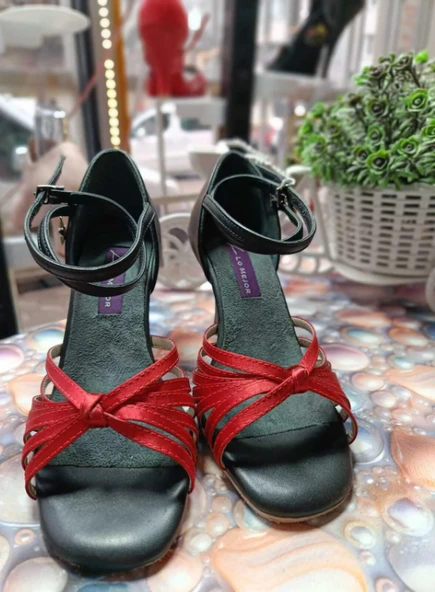 TANGO DÜĞÜMÜ DERİ-SATEN,TANGO DANS VE SALON AYAKKABISI 8,5 CM 13 PONT KONİ MODEL KAPALI TOPUK ürün görseli 1