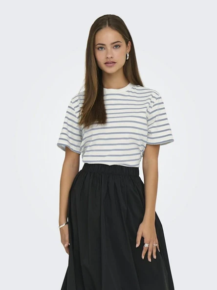 Only Lıvvına Çizgili Regular Fit Kadın Tişört 15272227 ürün görseli 1