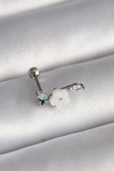 316L Çelik Gümüş Renk Zirkon Taş Detay Beyaz Çiçek Model Tragus Piercing ürün görseli 1