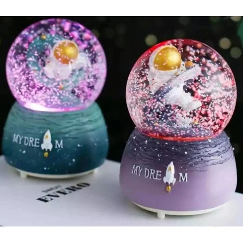 HERŞEYTREND Sevimli Astronot Kar Küresi ürün görseli 1