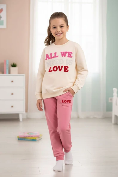 Krem Love Nakışlı Kız Çocuk Eşofman Takımı 23393 ürün görseli 1
