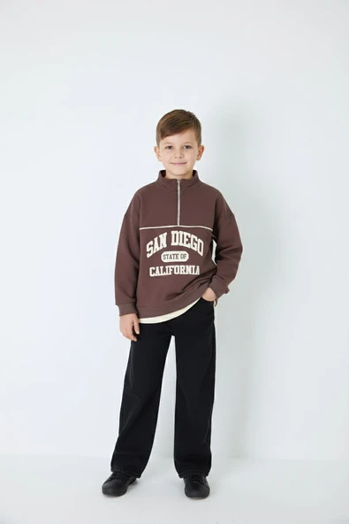 Kahverengi Yazı Baskılı Yarım Fermuar Sweatshirt ve Pantolonlu Erkek Takım  23510 ürün görseli 1