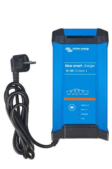 Victron Blue Smart IP22 Charger 220V 12V 30A (3) Akü Şarj Cihazı (BPC123048002) ürün görseli 1