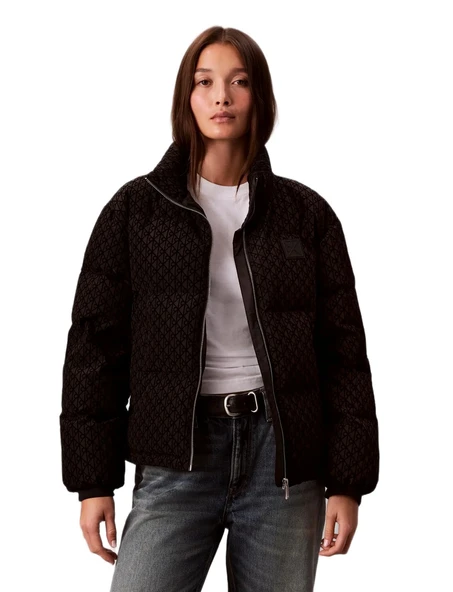 Calvin Klein LV044E516G Aop Mid Weight Down Puffer Kadın Mont ürün görseli 1