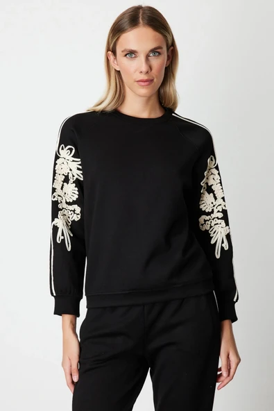 On Fashion Kadın Kolları Desenli Sıfır Yaka Siyah Sweatshirt 66323 ürün görseli 1