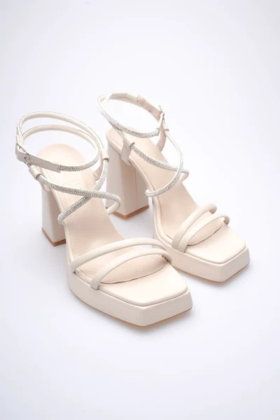 Kadın Bej Topuklu Sandalet TR12MY02C - Resim 3