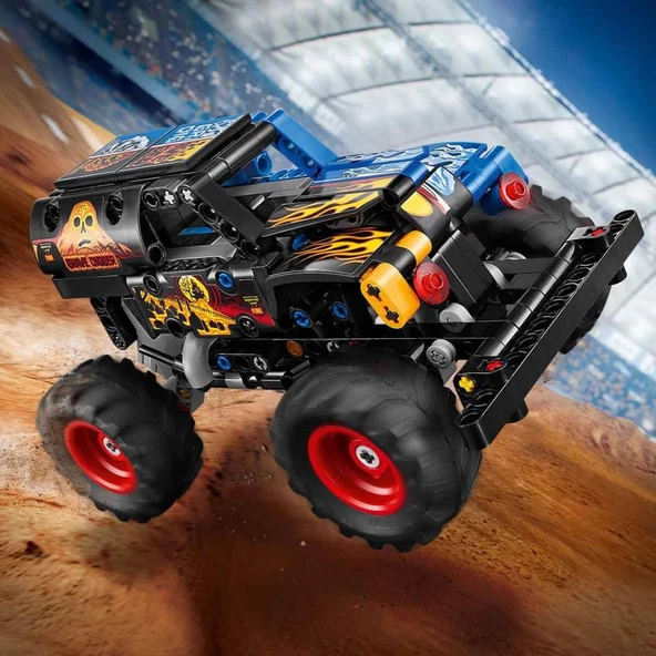 LEGO® Technic Monster Jam™ Grave Digger™ Ateş ve Buz 42219 - Resim 4