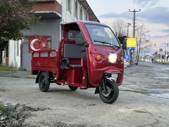 Volta Vt5 Elektrikli Üç Tekerlekli Motosiklet Kırmızı Renk Kabinli ürün görseli 1