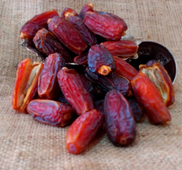 Medine Hurması ( 1 kg) ürün görseli 1