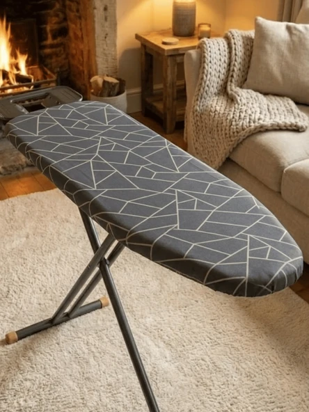 Beylini Ütü Masası Kılıfı İpli Keçeli Yanmaz Ütü Masası Örtüsü Bezi Geometrik 50x150 CM ürün görseli 1