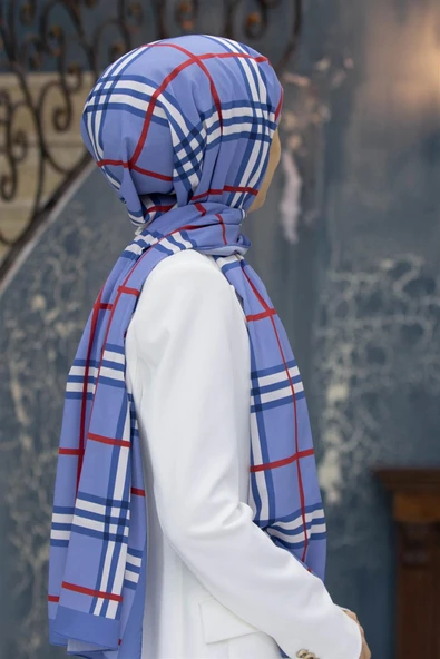 LÜKS MEDİNE İPEĞİ EKOSE DESENLİ BEBE MAVİSİ RENKLİ 75X195 KIRIŞMAZ ŞAL MOSS KREP DİKİŞ TİPİ İTALYAN DİKİŞLİ ürün görseli 1