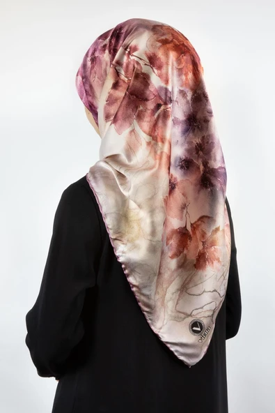 Rayon Sulu Boyalı Çiçek Desenli Pembe Renkli 90x90 Eşarp (İpek İçermez) Dikim Şekli : El Dikişi ürün görseli 1
