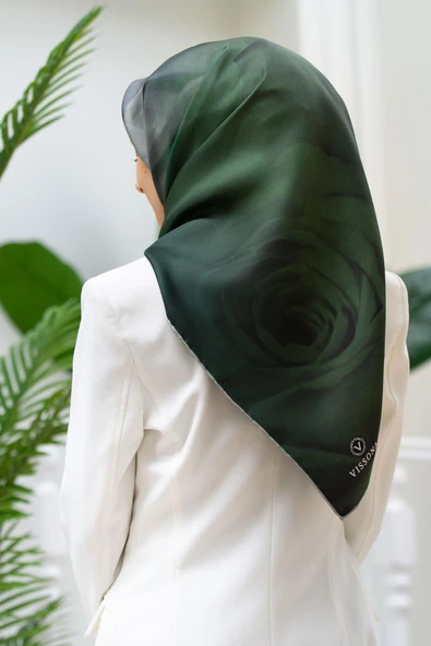 %100 Twill İpek Gül Desenli Haki - Zümrüt Yeşili Renkli 90x90 Eşarp Dikim Şekli : El Dikişi ürün görseli 1