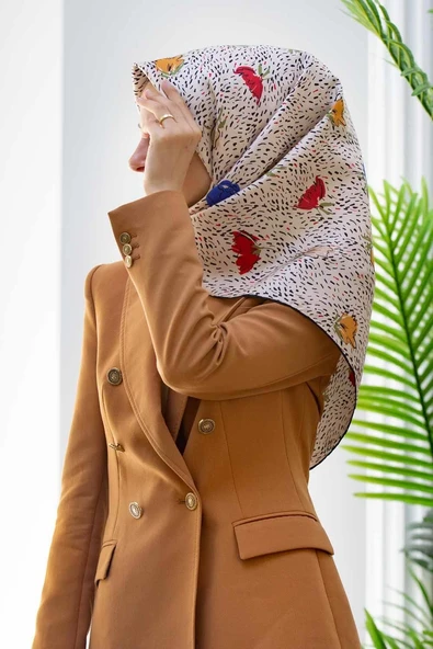 %100 Twill İpek Çıtır Çiçek Desenli Gold - Krem Renkli 90x90 Eşarp Dikim Şekli : El Dikişi ürün görseli 1